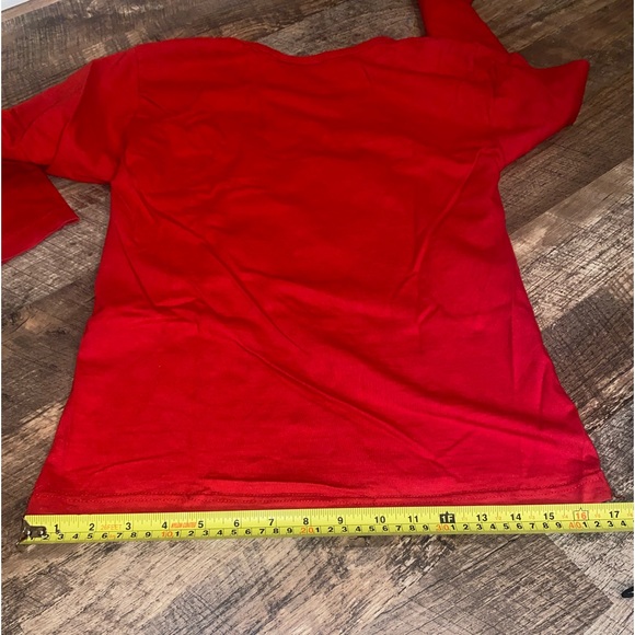 HD bundle of 2 good condition long sleeve shirts.Size Medium check out my closet - Picture 6 of 10